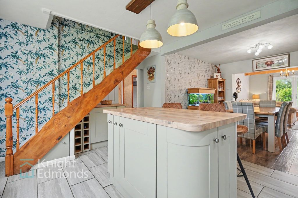 Property photo 1 of 29 Kitchen