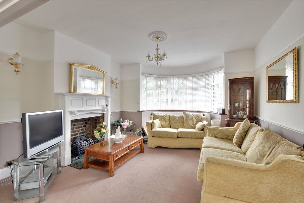 Property photo 2 of 22 Picture No. 11