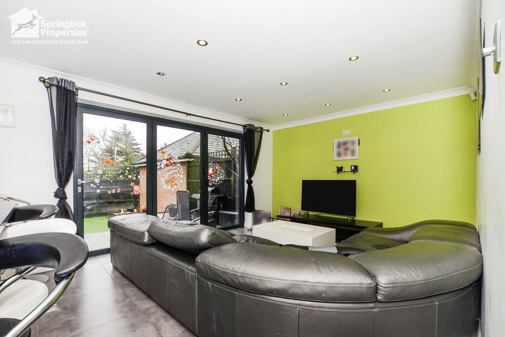 Property photo 2 of 14 Image 2