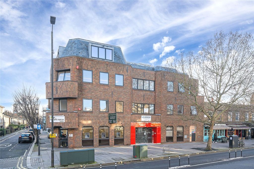 Property photo 3 of 8 Picture No. 34