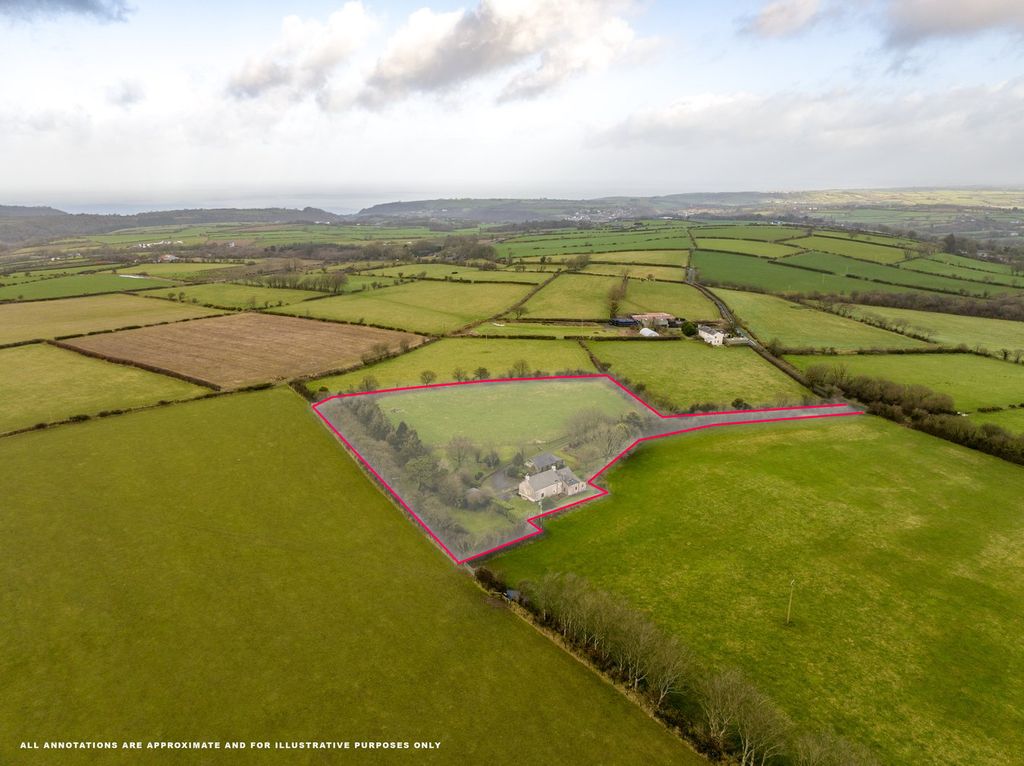 Property photo 1 of 63