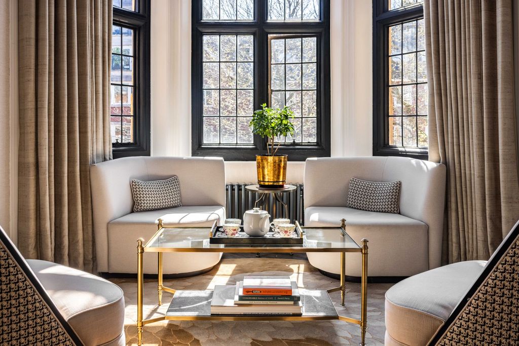 Property photo 3 of 31