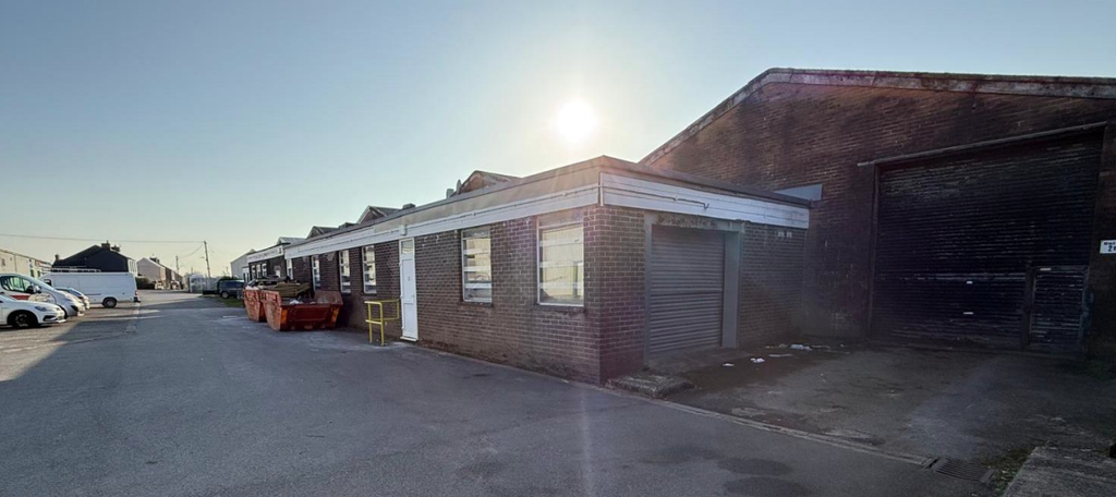 Property photo 1 of 4