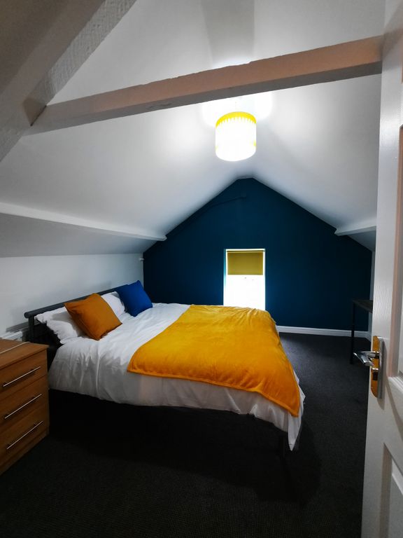 Property photo 2 of 22