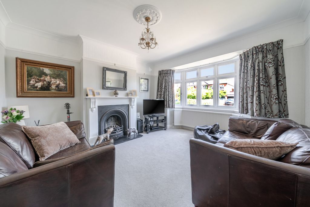 Property photo 2 of 20 15-6A79Bd572Bb00-...