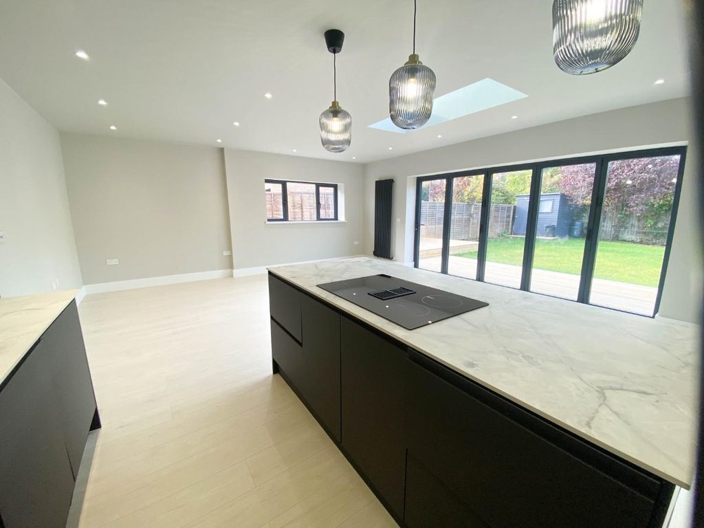 Property photo 3 of 16 Img_0126.Jpg