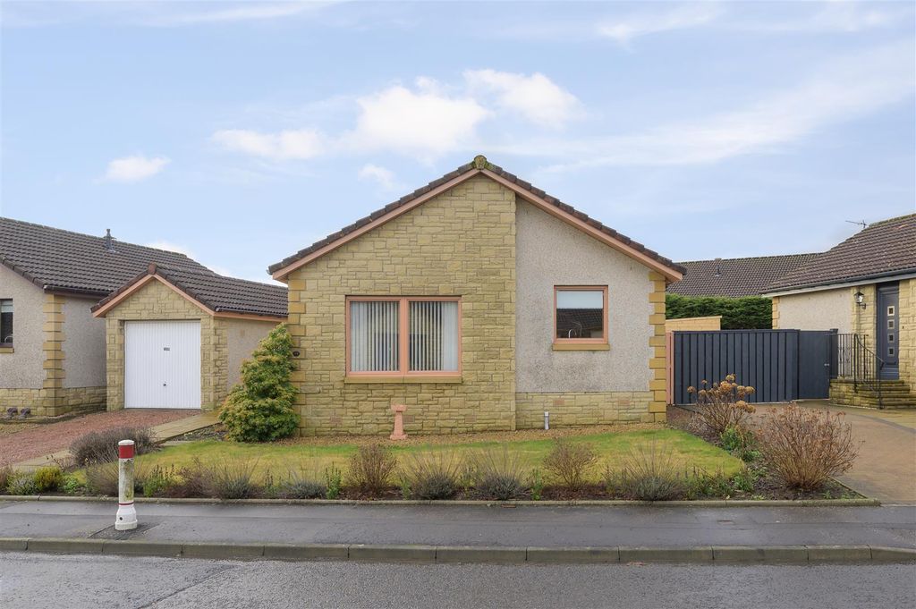 Property photo 2 of 20 Property Image 3