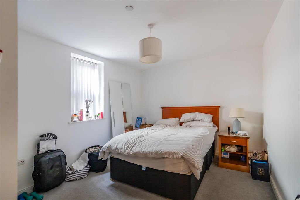 2 bed flat for saleCathedral Road, Pontcanna CF11 photo 5