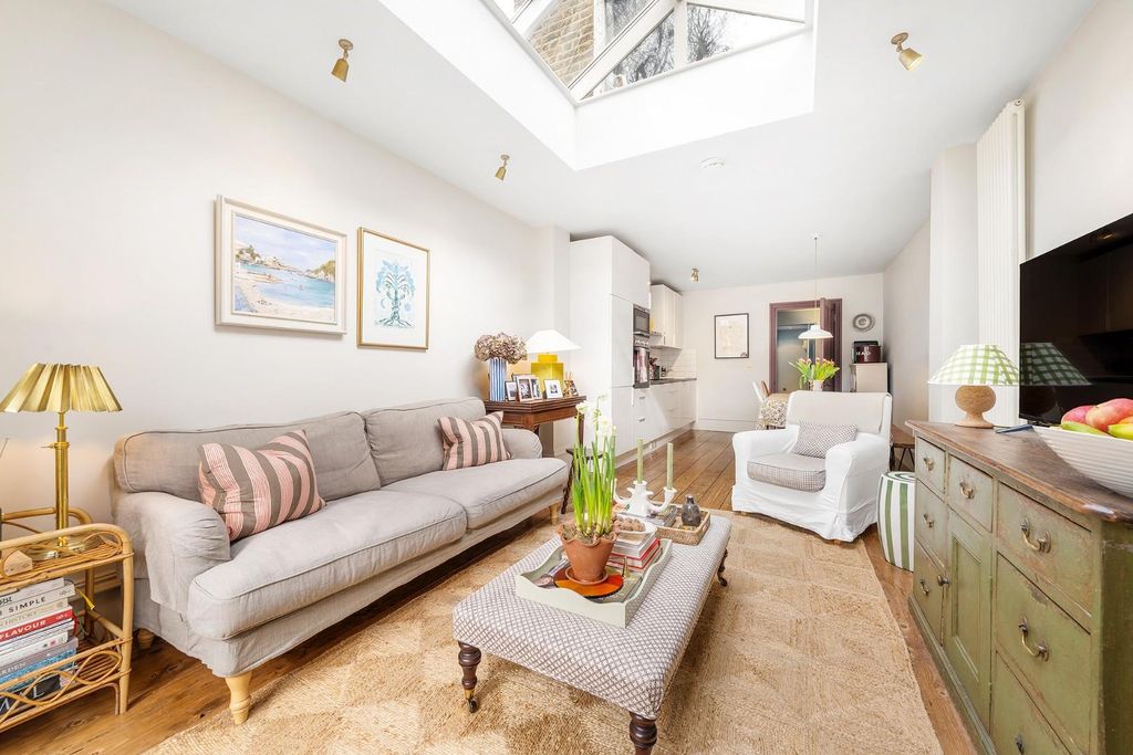 Property photo 3 of 21 Kitchen-Reception (5).Jpg