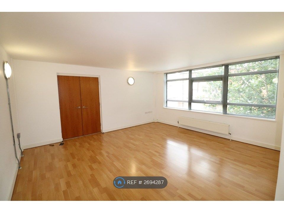 Property photo 2 of 9 Living Room