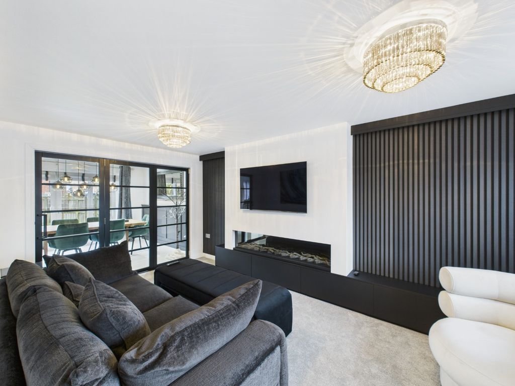 Property photo 3 of 19 4686326