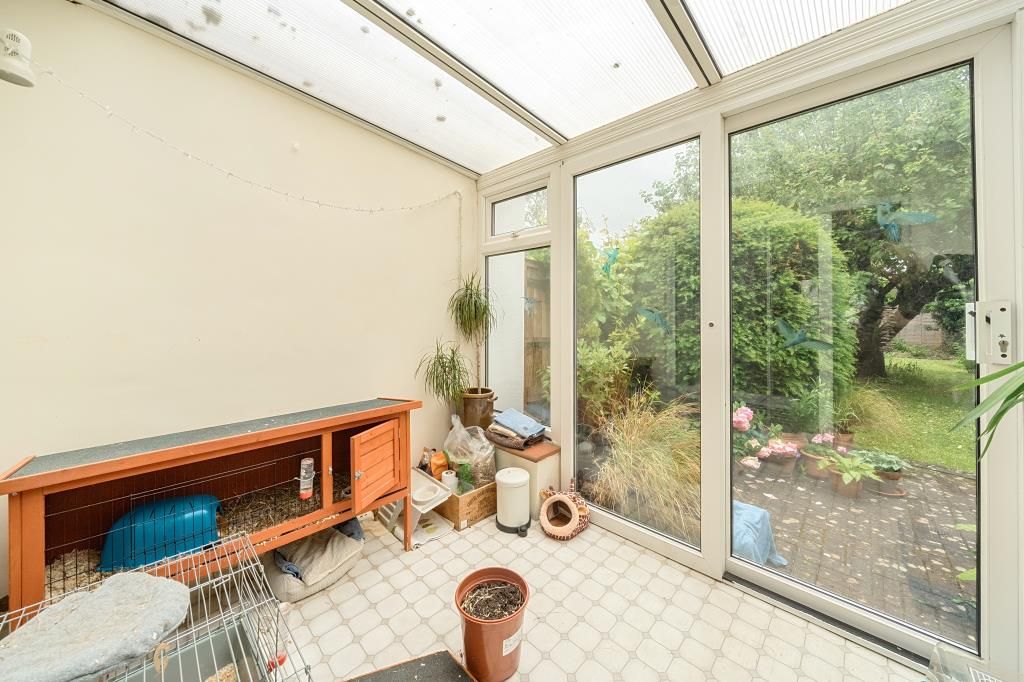 Property photo 3 of 21 Conservatory