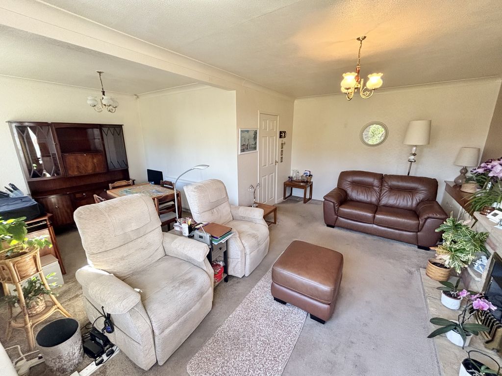 Property photo 3 of 24