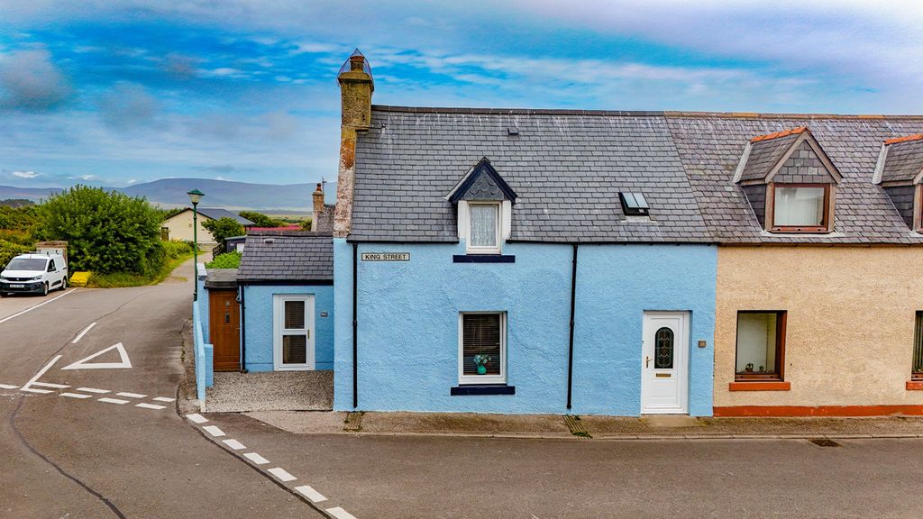Property photo 1 of 50