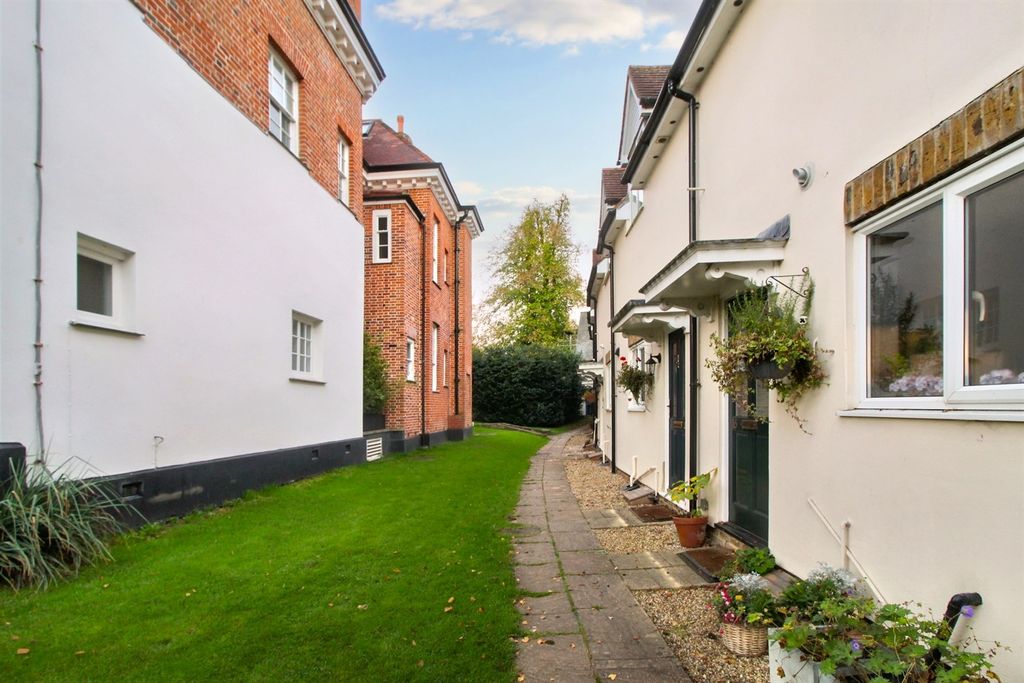 Property photo 1 of 6 (Main)