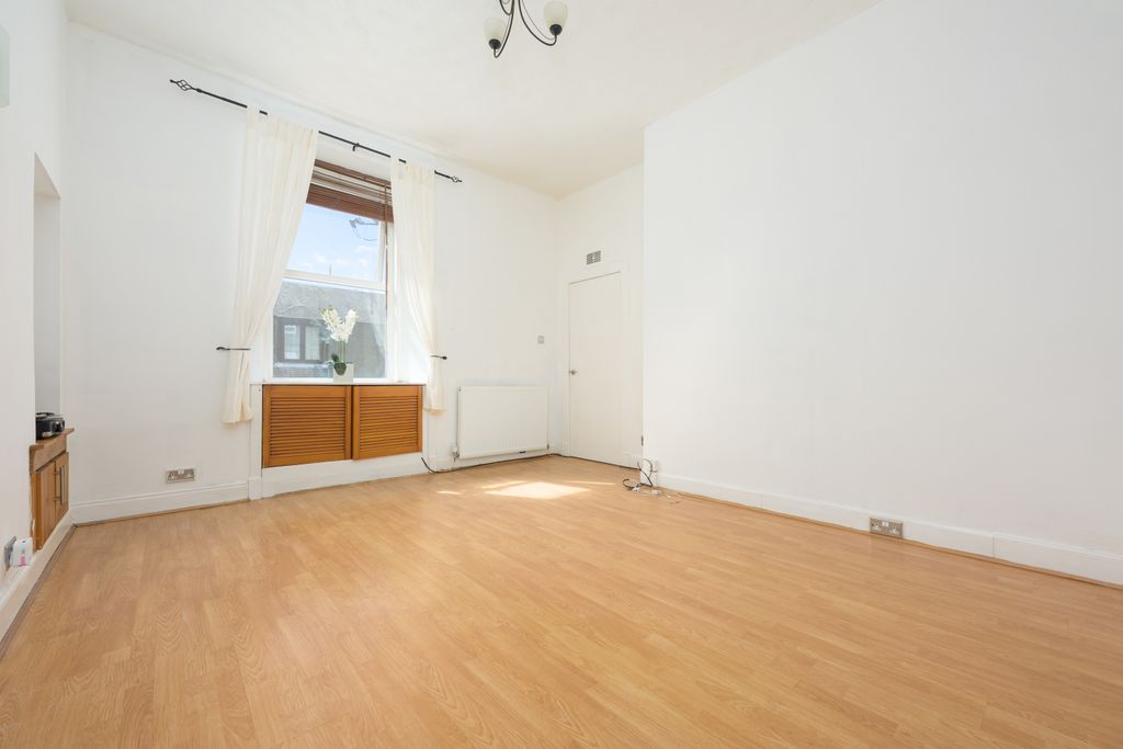Additional image 4 of 1 bed flat for sale19 Rose Street, Dunfermline KY12