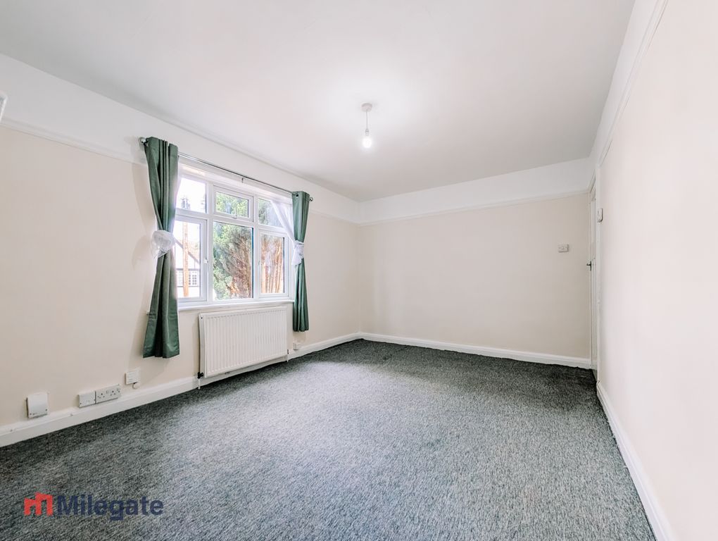 Property photo 2 of 11 Photo 2