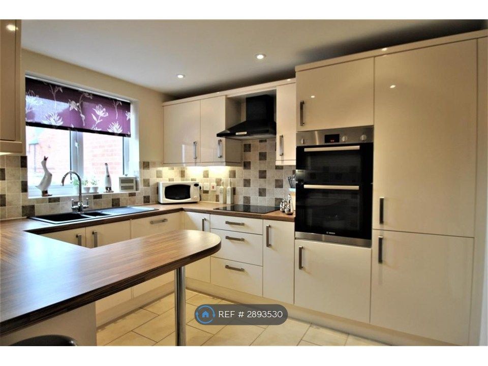 Property photo 3 of 3