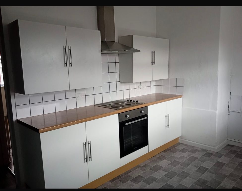 Property photo 2 of 13 Kitchen
