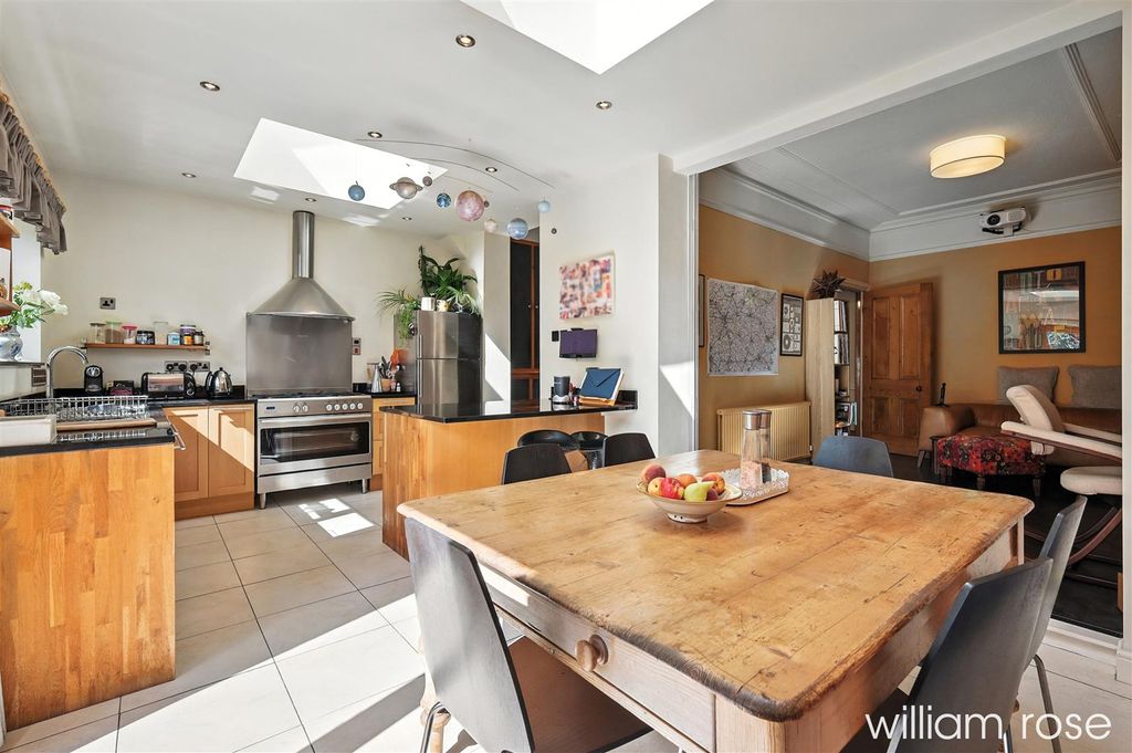 Property photo 2 of 25 Img_2385.Jpg