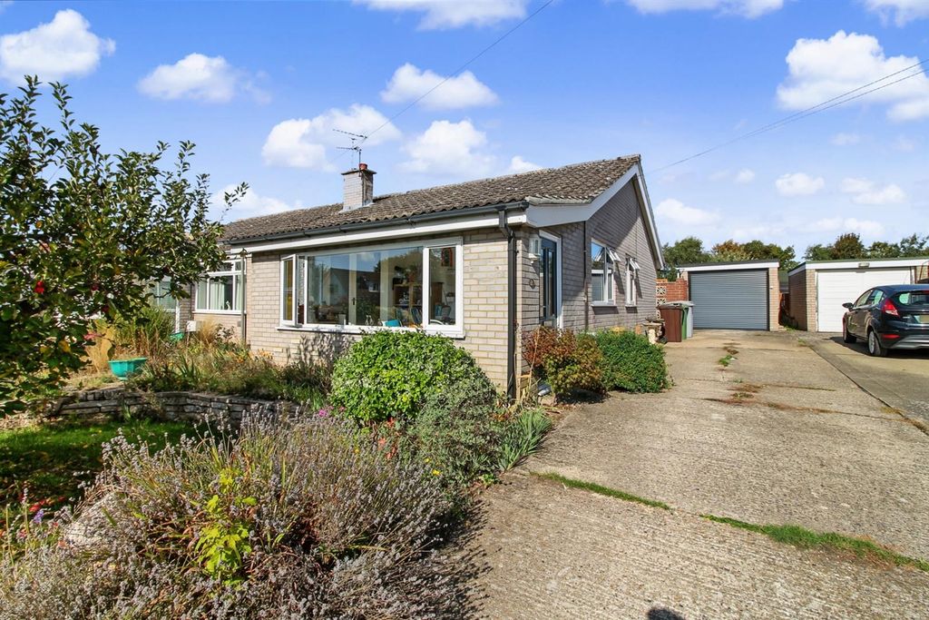Property photo 1 of 12 Front