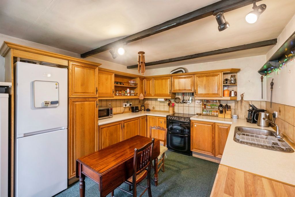 Property photo 3 of 17