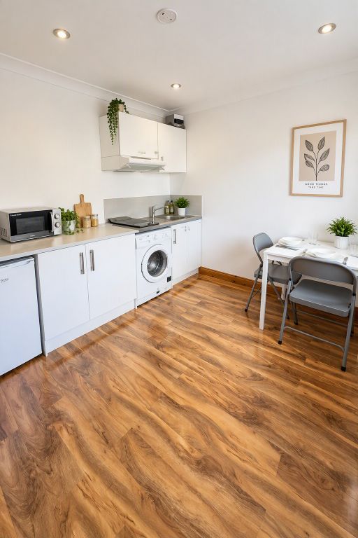 Property photo 3 of 5 Kitchen