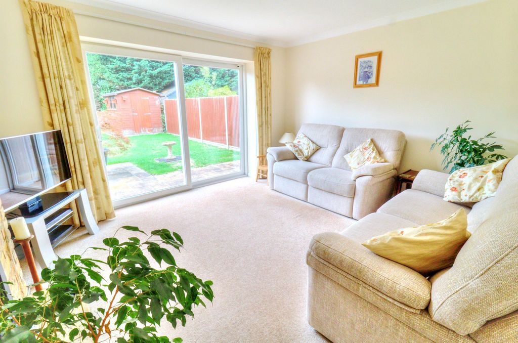 Property photo 2 of 13