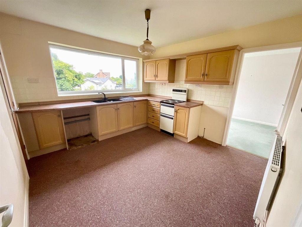 Additional image 5 of 2 bed flat for saleHall Park Close, Scalby YO13