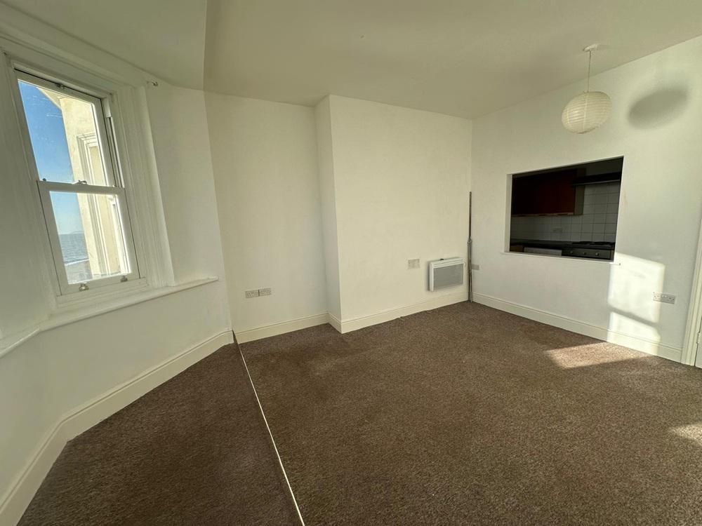 Property photo 3 of 10 Photo 3