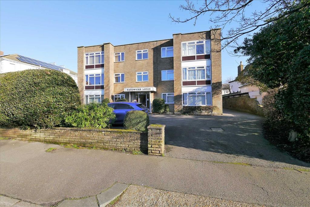Property photo 1 of 9