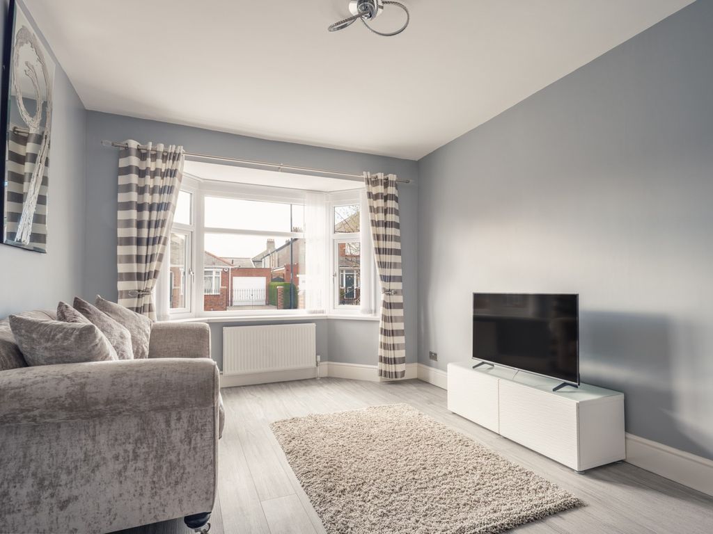 Property photo 2 of 19 5037401