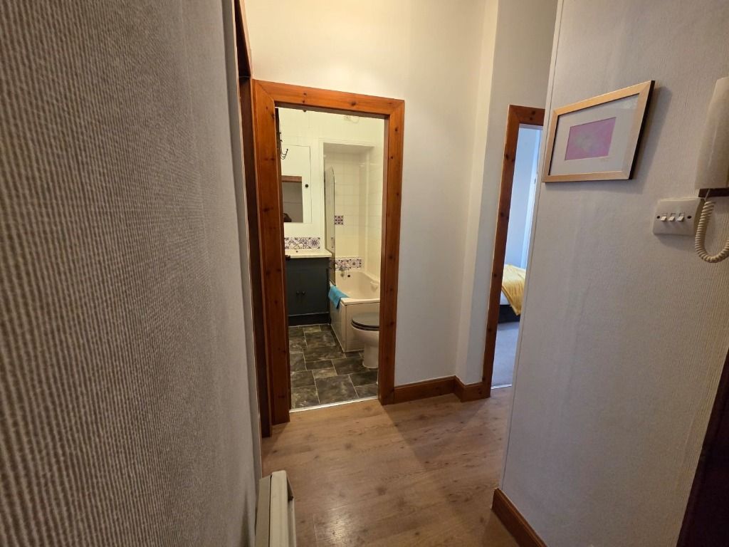 Property photo 2 of 10 Photo 2