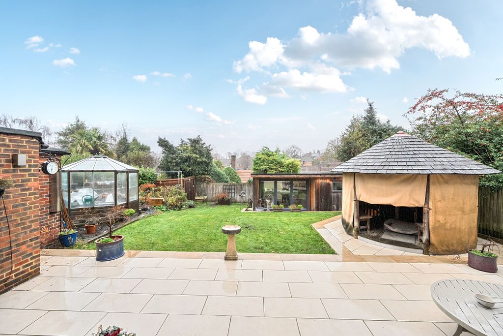 Property photo 3 of 15