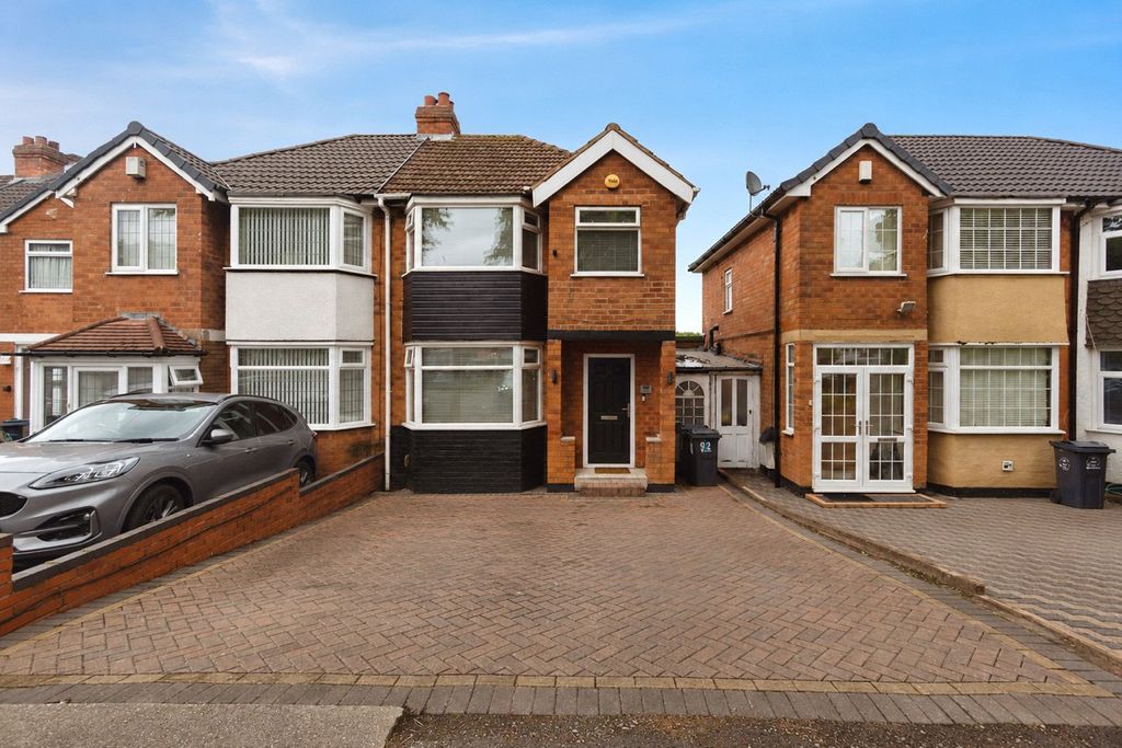 Property photo 1 of 15 Frontage