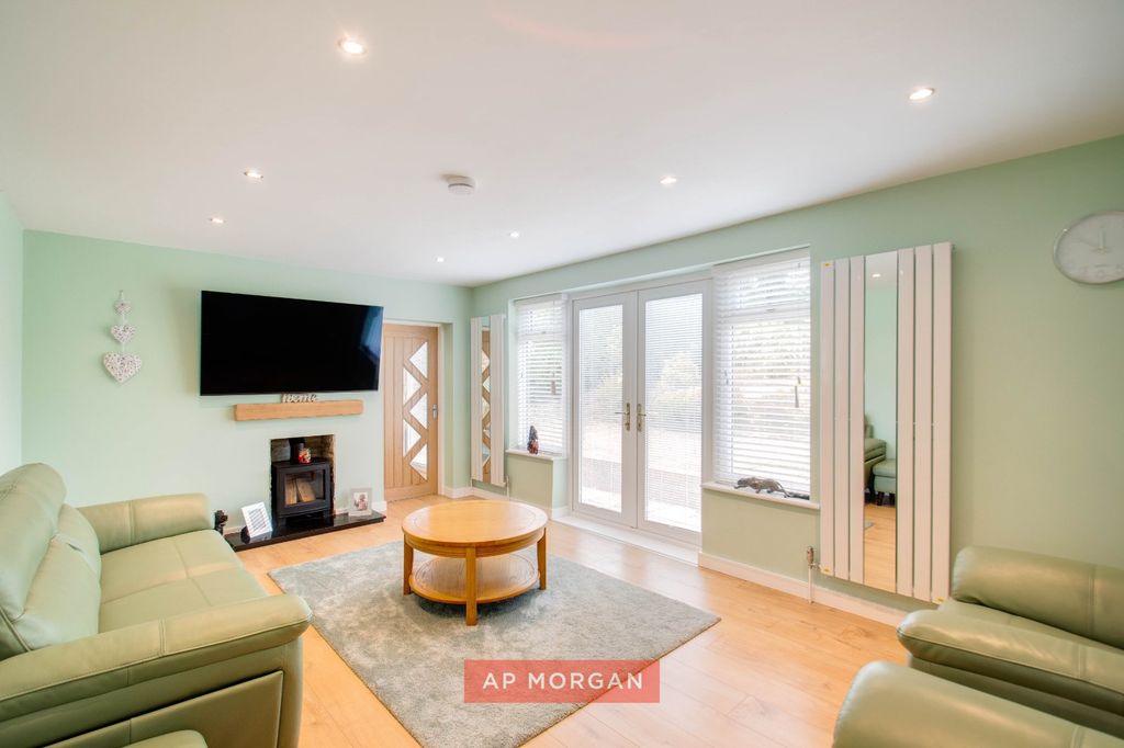Property photo 2 of 14 Picture No. 09