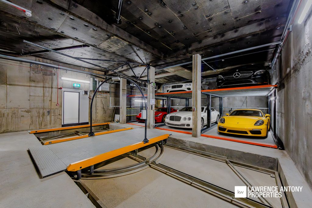 Property photo 3 of 28