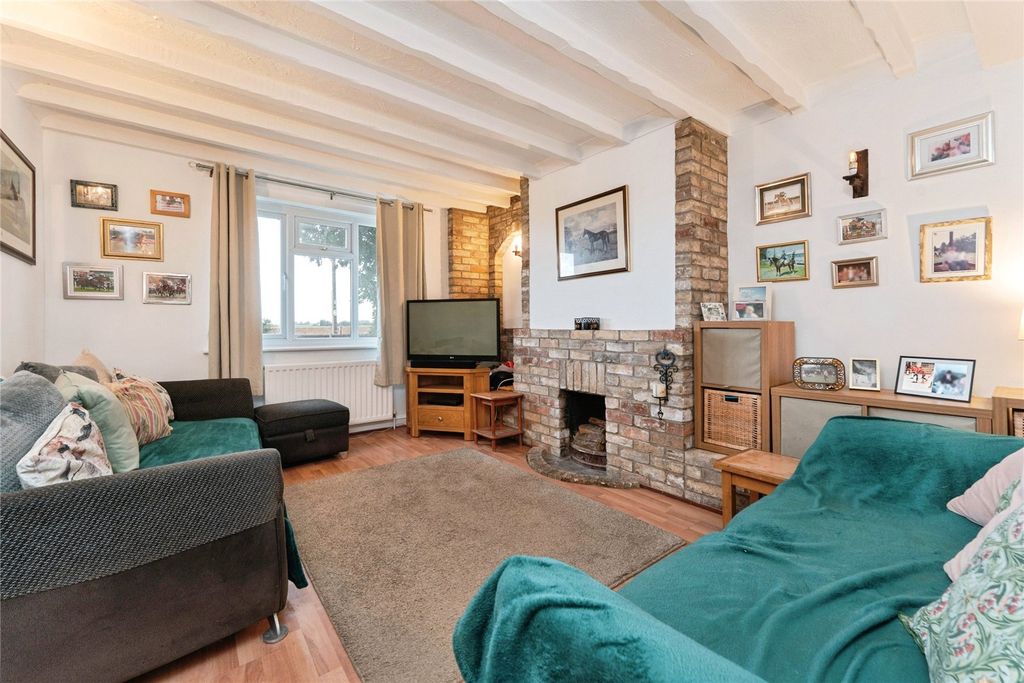 Property photo 3 of 26 Picture No. 23