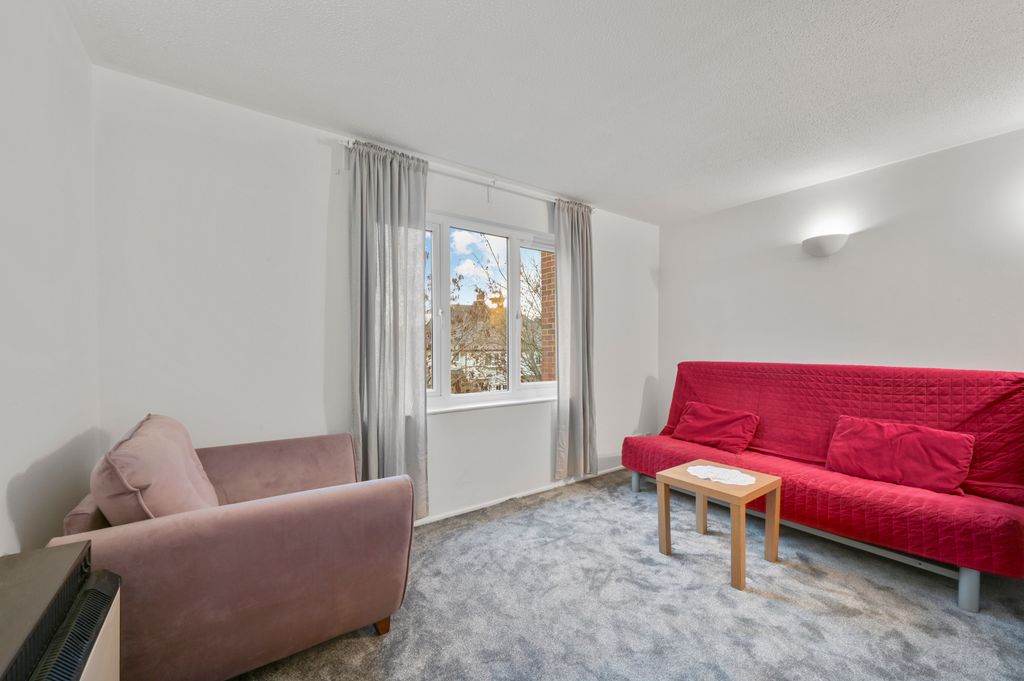 Property photo 2 of 8 Picture No. 03