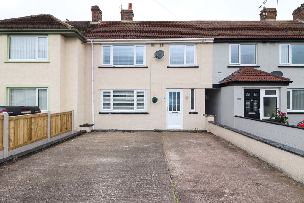 Property photo 1 of 20 Front External