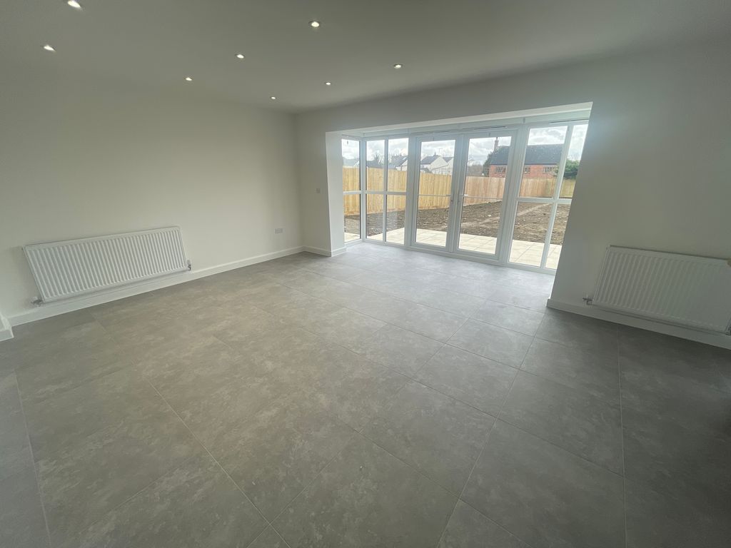 Additional image 8 of 4 bed detached house to rentThe Berridges, Lutterworth Road, Leicester LE8