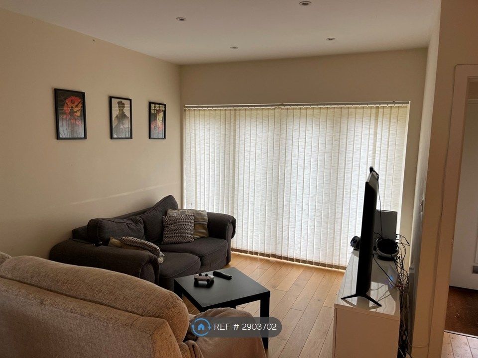 Property photo 3 of 3