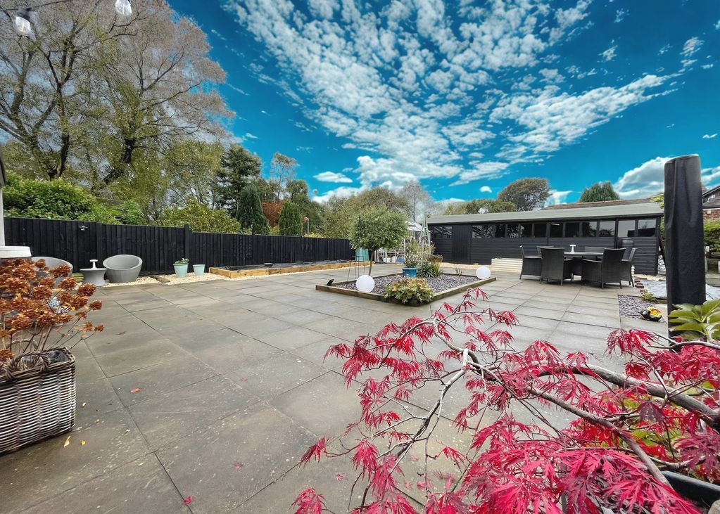 Property photo 2 of 25 Rear Garden