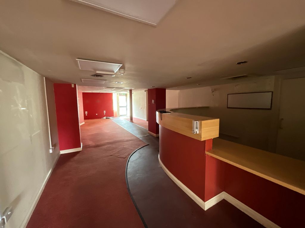 Property photo 3 of 6