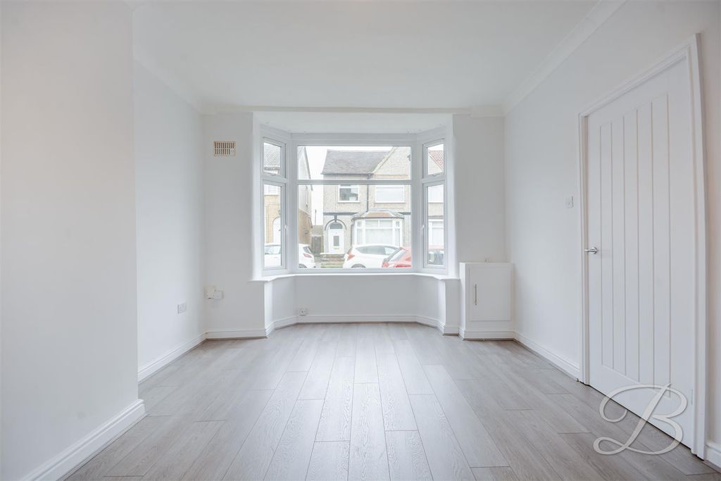 Property photo 2 of 14 Ccltd-7.Jpg