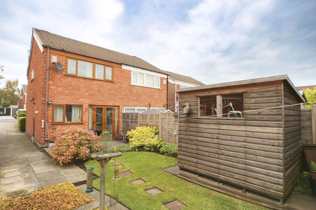 Property photo 2 of 16