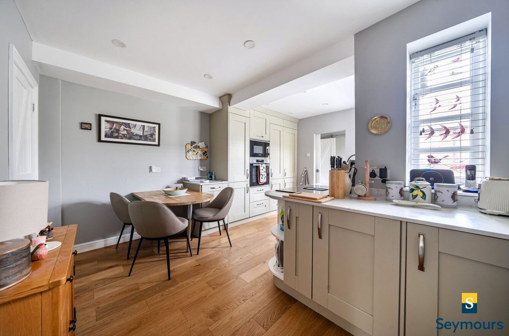 Property photo 2 of 15 Kitchen/Dining