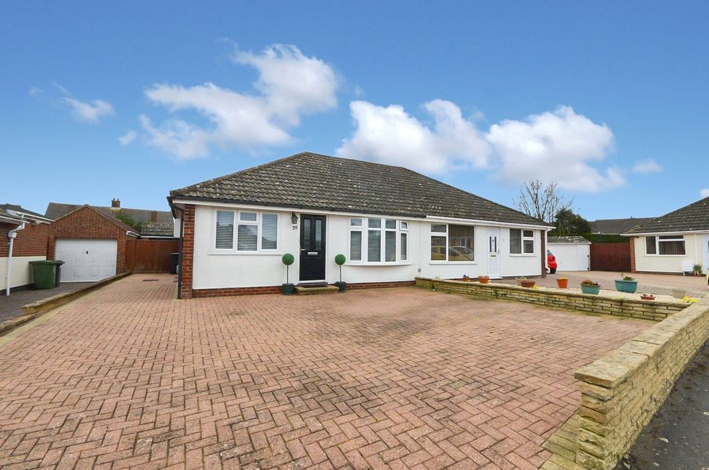 Property photo 1 of 10 Front