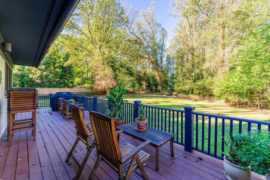 Property photo 3 of 13 <Alttext/>