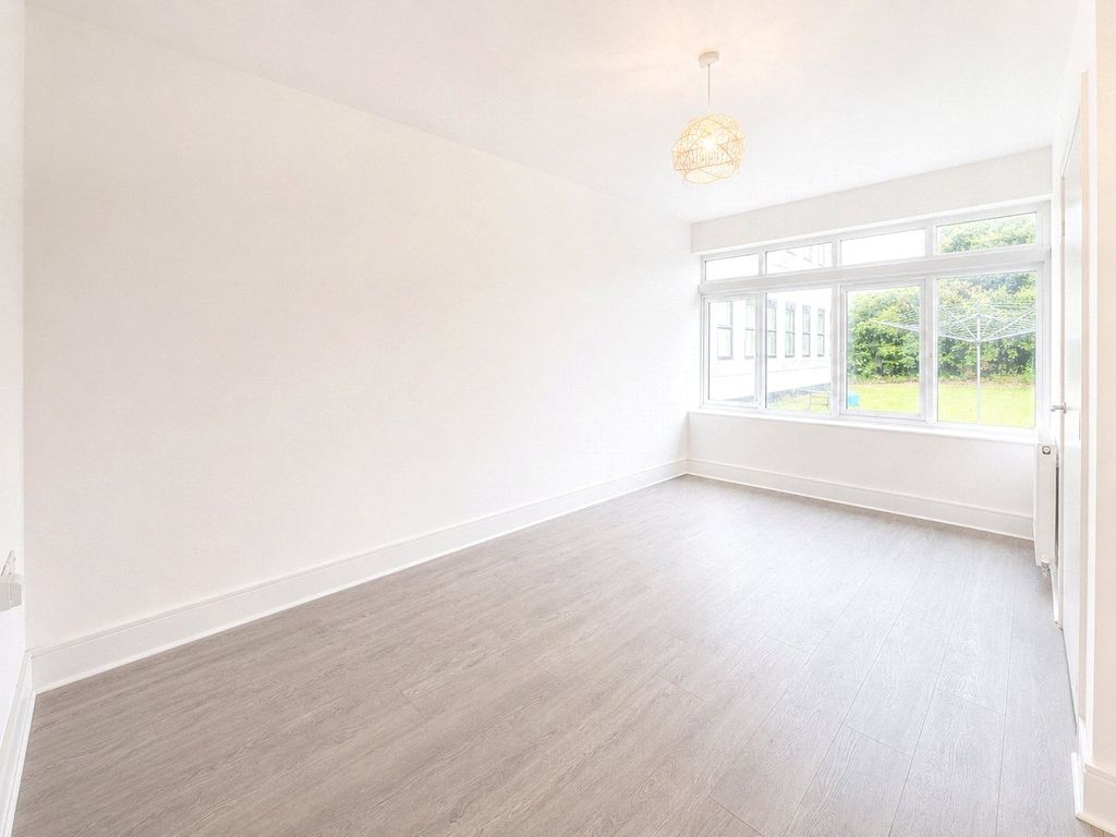 Property photo 2 of 3 Picture No. 02